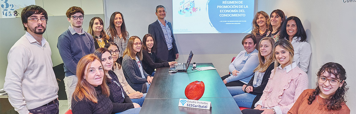 Símaro Torchelli - Equipo Profesional